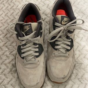 Women’s size 9 Air Max 90 Suede